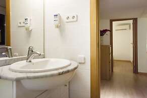 Las Ramblas Pasaje Bacardi Apartments