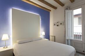 Las Ramblas Pasaje Bacardi Apartments