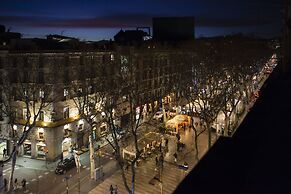 Las Ramblas Pasaje Bacardi Apartments