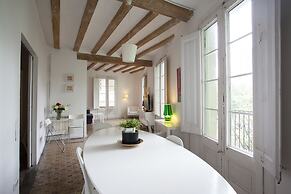 Las Ramblas Pasaje Bacardi Apartments