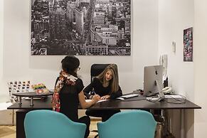 Las Ramblas Pasaje Bacardi Apartments