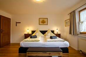 Ferienhaus Fux Hotel Garni