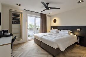 Hogerhuys - Adults Only