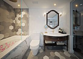 Hanoi Graceful Hotel