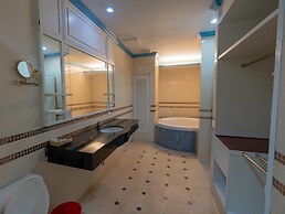 Ayodhaya Palace Beach Resort Krabi