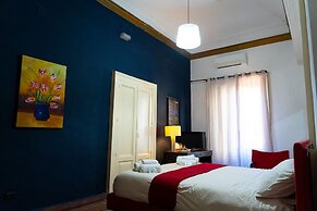 Bed and Breakfast Opera