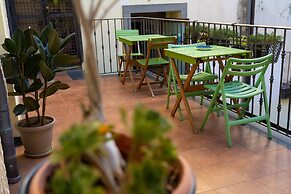 Bed and Breakfast Opera