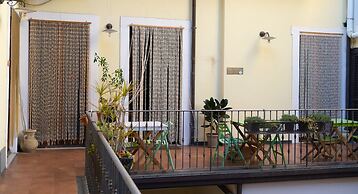 Bed and Breakfast Opera