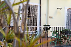 Bed and Breakfast Opera