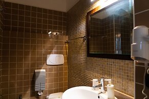 Bed and Breakfast Opera