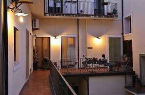 Bed and Breakfast Opera