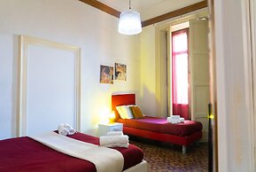 Bed and Breakfast Opera