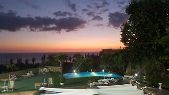 Silica Residence Hotel
