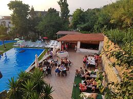 Silica Residence Hotel