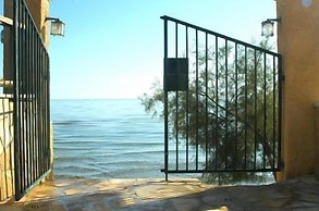 Andreolas Luxury Suites