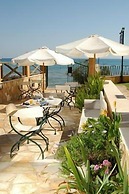 Andreolas Luxury Suites