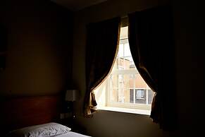 Kings Cross Inn Hotel