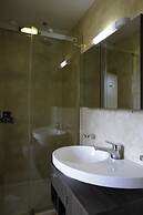 Kings Cross Inn Hotel