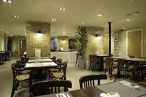 Kings Cross Inn Hotel
