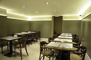 Kings Cross Inn Hotel