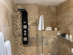 Hotel le president GARE TGV NIMES PONT DU GARD