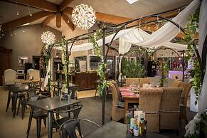 Hotel le president GARE TGV NIMES PONT DU GARD