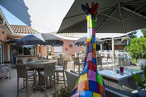 Hotel le president GARE TGV NIMES PONT DU GARD