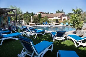 Hotel le president GARE TGV NIMES PONT DU GARD