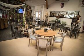 Hotel le president GARE TGV NIMES PONT DU GARD