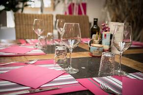 Hotel le president GARE TGV NIMES PONT DU GARD