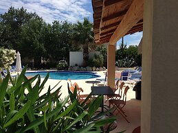 Hotel le president GARE TGV NIMES PONT DU GARD