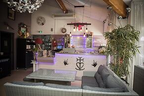 Hotel le president GARE TGV NIMES PONT DU GARD