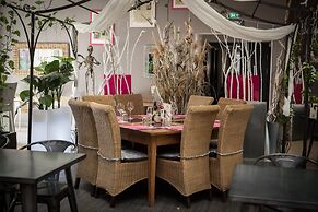 Hotel le president GARE TGV NIMES PONT DU GARD