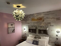 Hotel le president GARE TGV NIMES PONT DU GARD