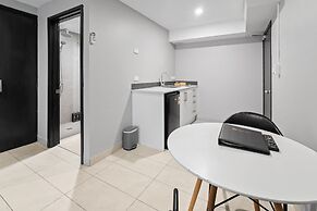 136 On Bealey - Motel