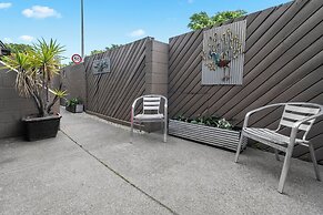 136 On Bealey - Motel