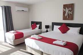 136 On Bealey - Motel