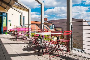 Mikon Eastgate Hotel