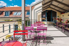 Mikon Eastgate Hotel