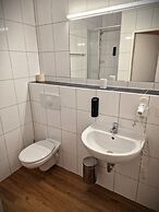 Mikon Eastgate Hotel