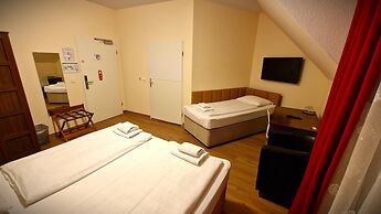 Mikon Eastgate Hotel