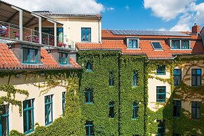 Mikon Eastgate Hotel