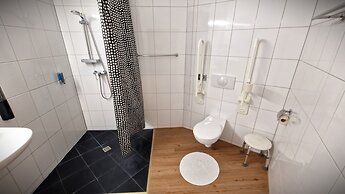 Mikon Eastgate Hotel