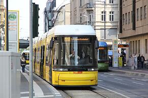 Mikon Eastgate Hotel