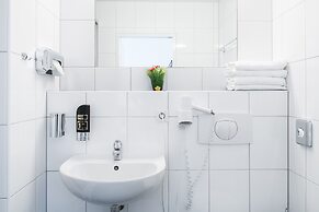 Mikon Eastgate Hotel