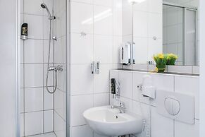 Mikon Eastgate Hotel