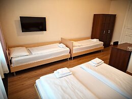 Mikon Eastgate Hotel