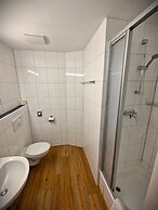 Mikon Eastgate Hotel