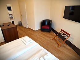 Mikon Eastgate Hotel