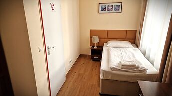 Mikon Eastgate Hotel